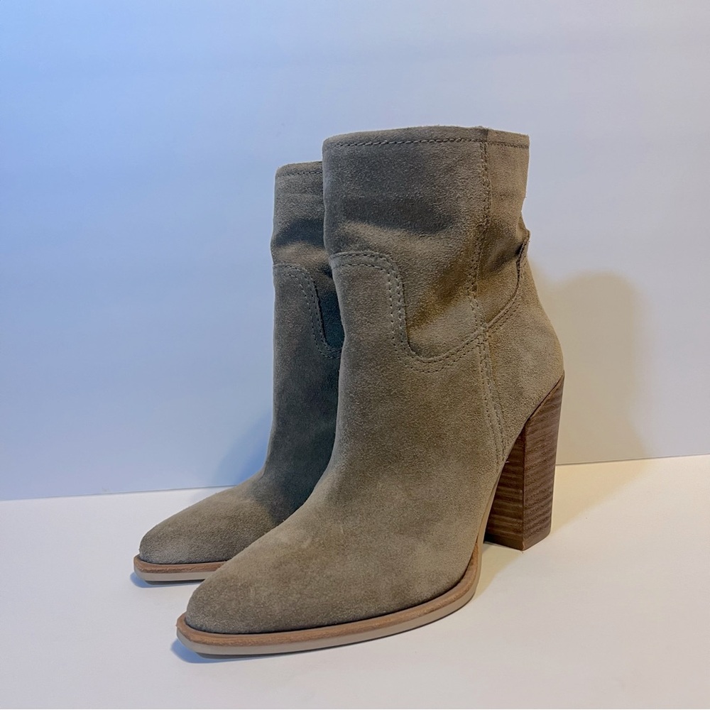 Dolce Vita Suede Kelani Western booties